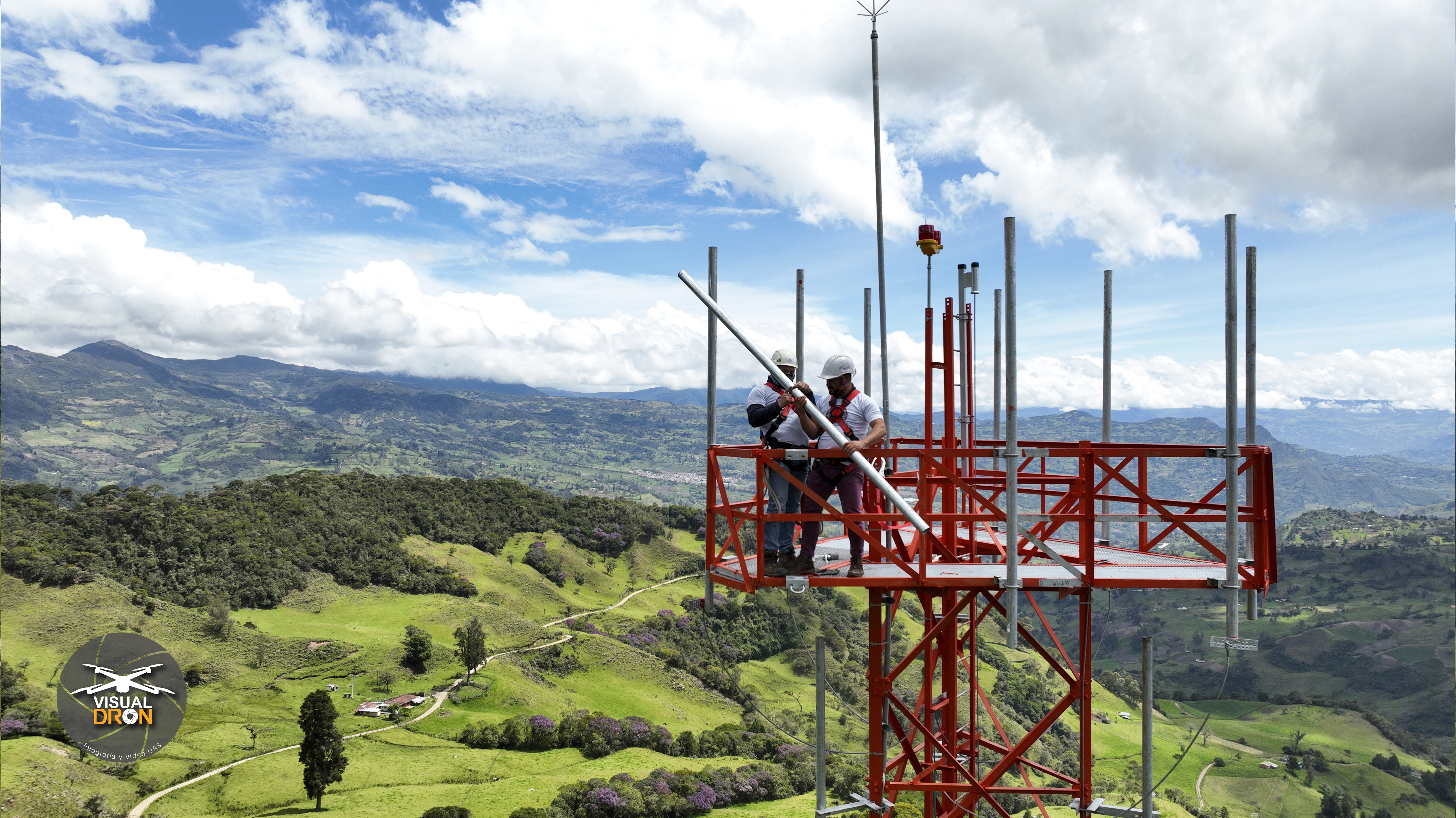 torre de comunicaciones